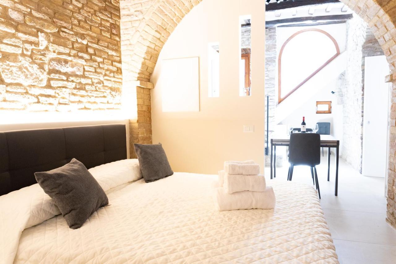 Loft Rustico In Centro Storico Appartement Assisi Buitenkant foto